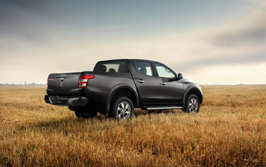  Mitsubishi L200 Triton Sport 2016 года  (LA) (фото 3 из 30)